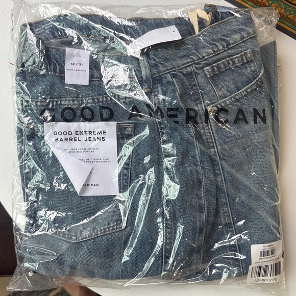 Good American Good Extreme Barrel Jeans in size 31 or 12 - Picture 5 of 9